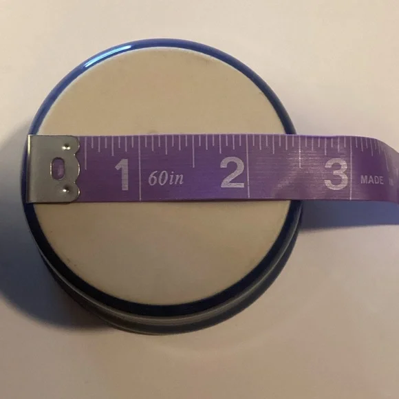 Le Creuset Blue and Cream ramekins, custard cups - Picture 10 of 15